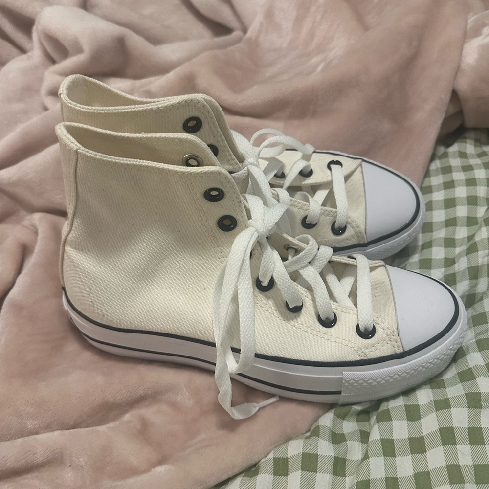 Converse Women's Cream High-Top Platform Sneakers Size US 7 - Picture 4 of 5